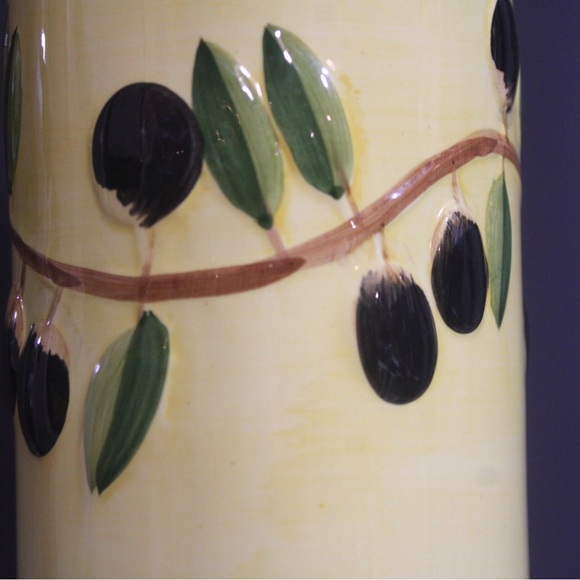 Ceramic vase or storage container - Picture 8 of 12